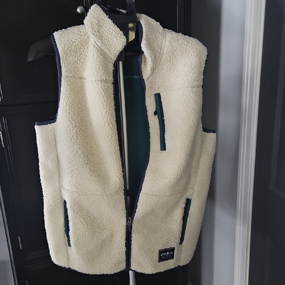 Eddie Bauer Off-White Sherpa Fleece Vest